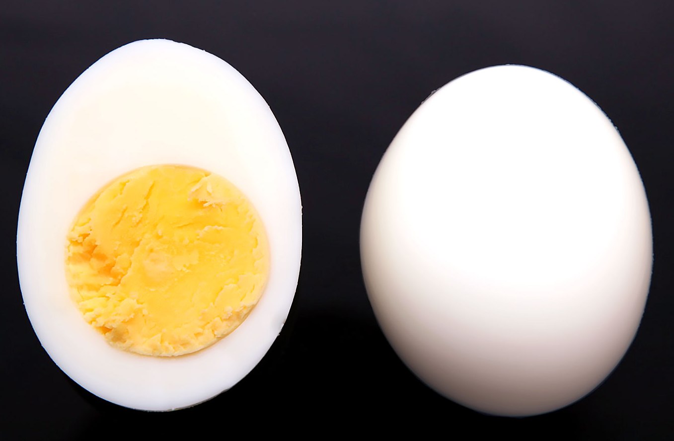 20140430-peeling-eggs-10
